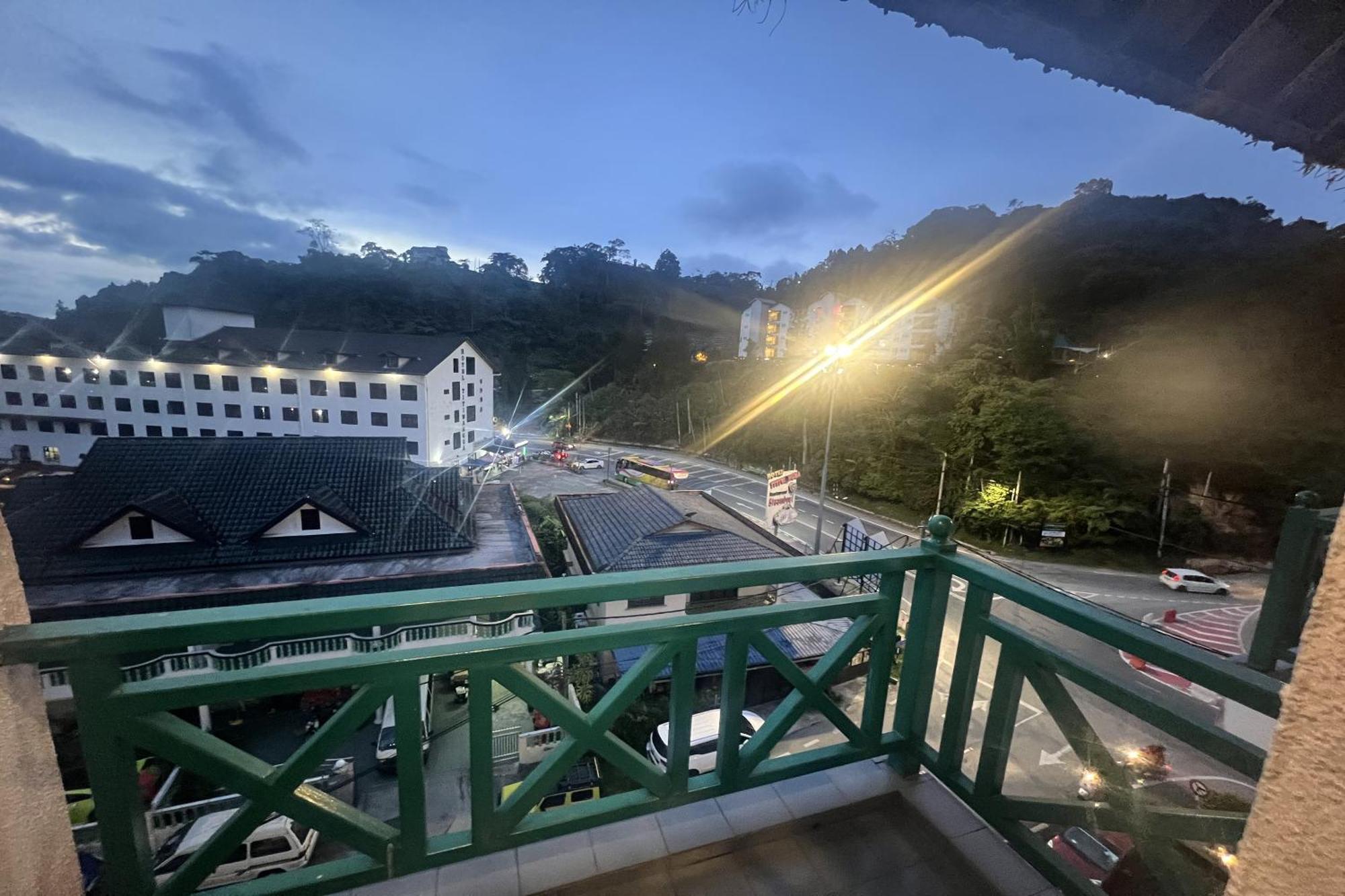 Iris House Hotel Brinchang Exterior photo